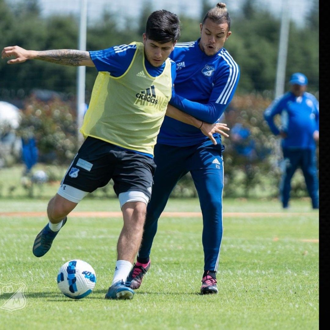 Mateo Ramírez en un entrenamiento. Foto X @mateoRamirezFl1
